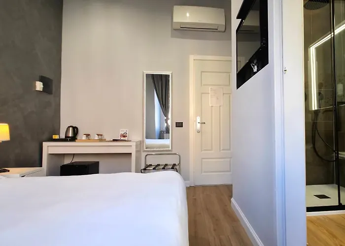 Amoroma Suite